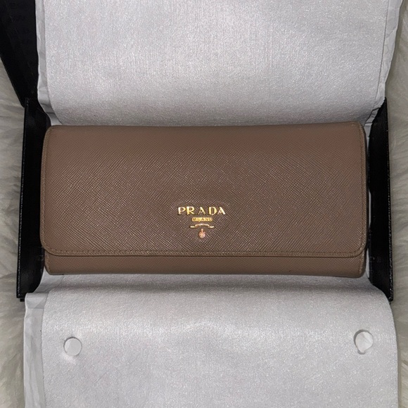 PRADA 1M1349 Saffiano Leather Long Snap Wallet Beige - Picture 7 of 17